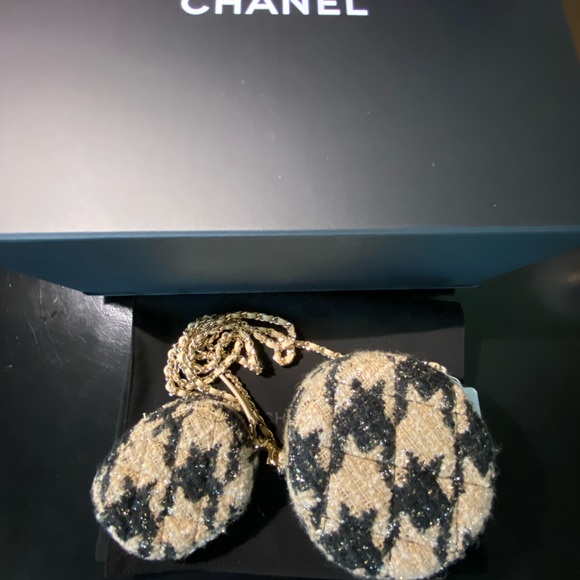 ‼️SOLD‼️ NEW Chanel Tweed Beige Black Double O - Picture 3 of 13